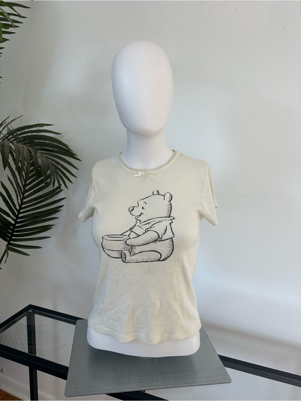 Disney Cream Winnie the Pooh Short Sleeve Tee